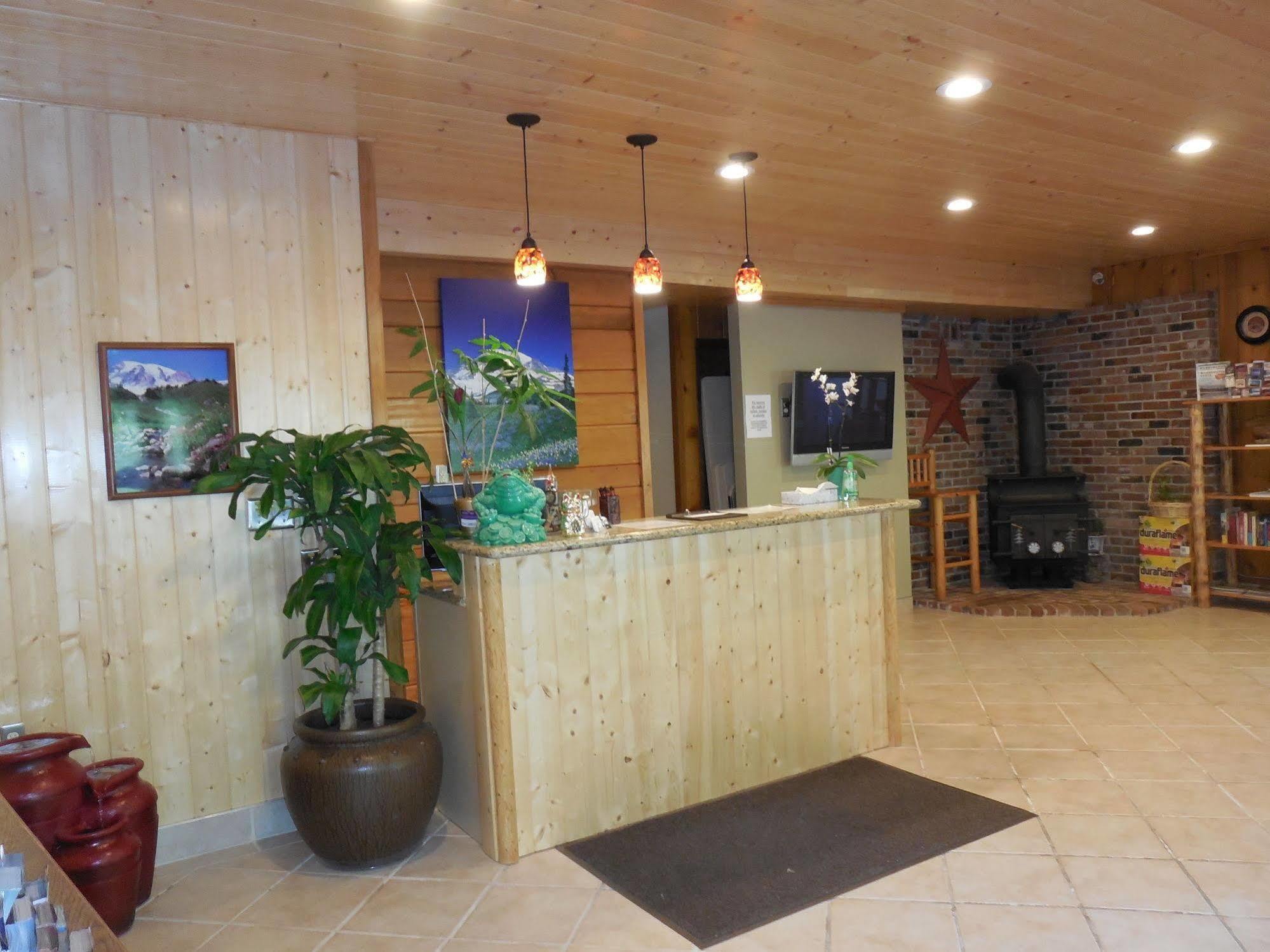 Mountain View Lodge - No Pets Allowed Packwood Luaran gambar