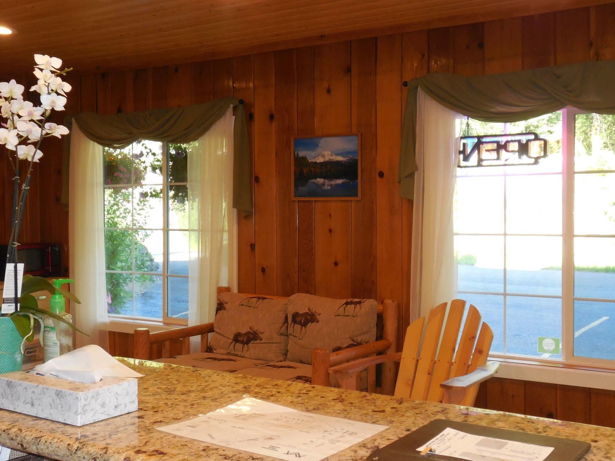Mountain View Lodge - No Pets Allowed Packwood Luaran gambar