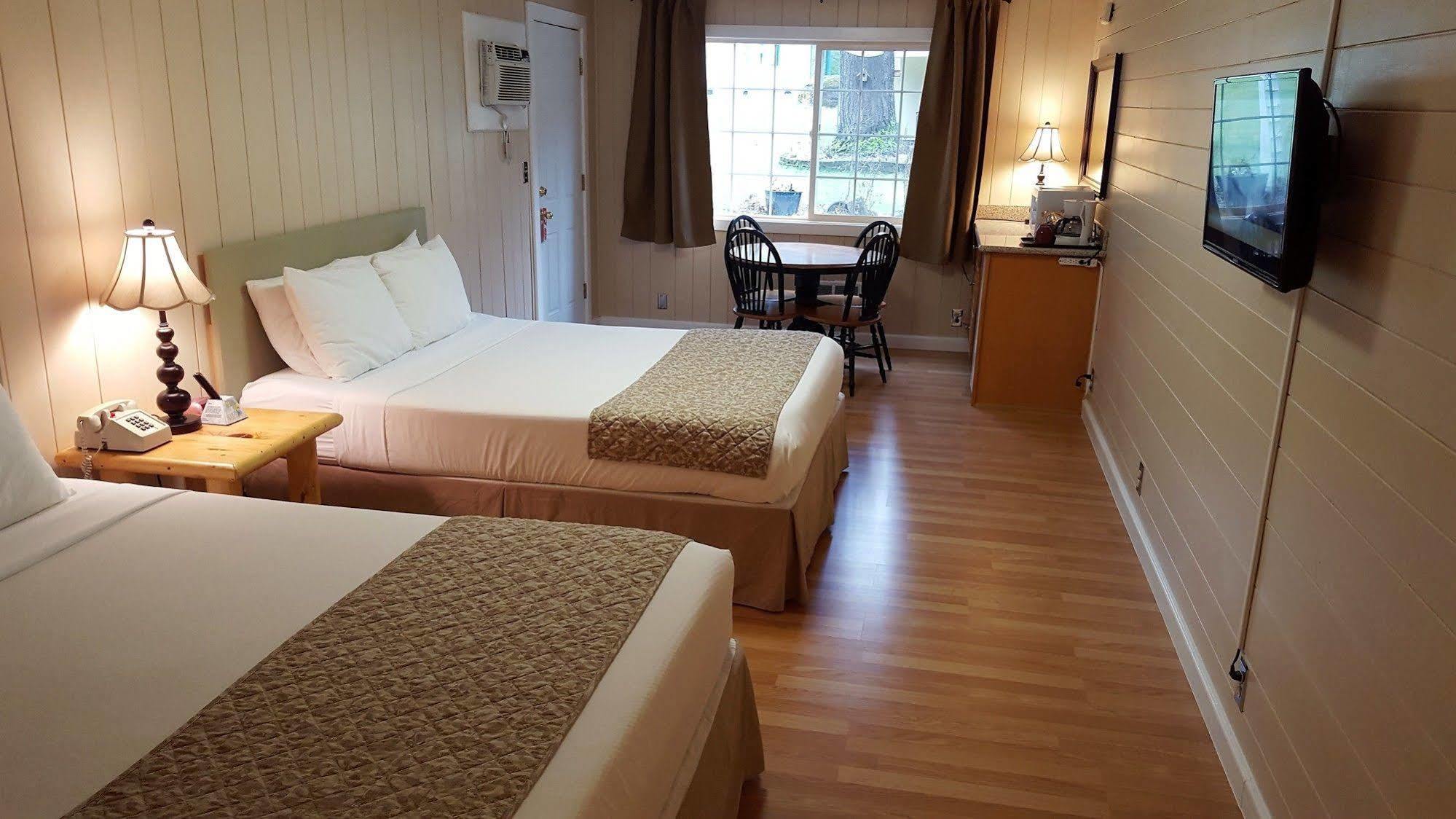 Mountain View Lodge - No Pets Allowed Packwood Luaran gambar